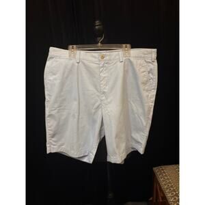 Nautica Men’s White Khaki Shorts